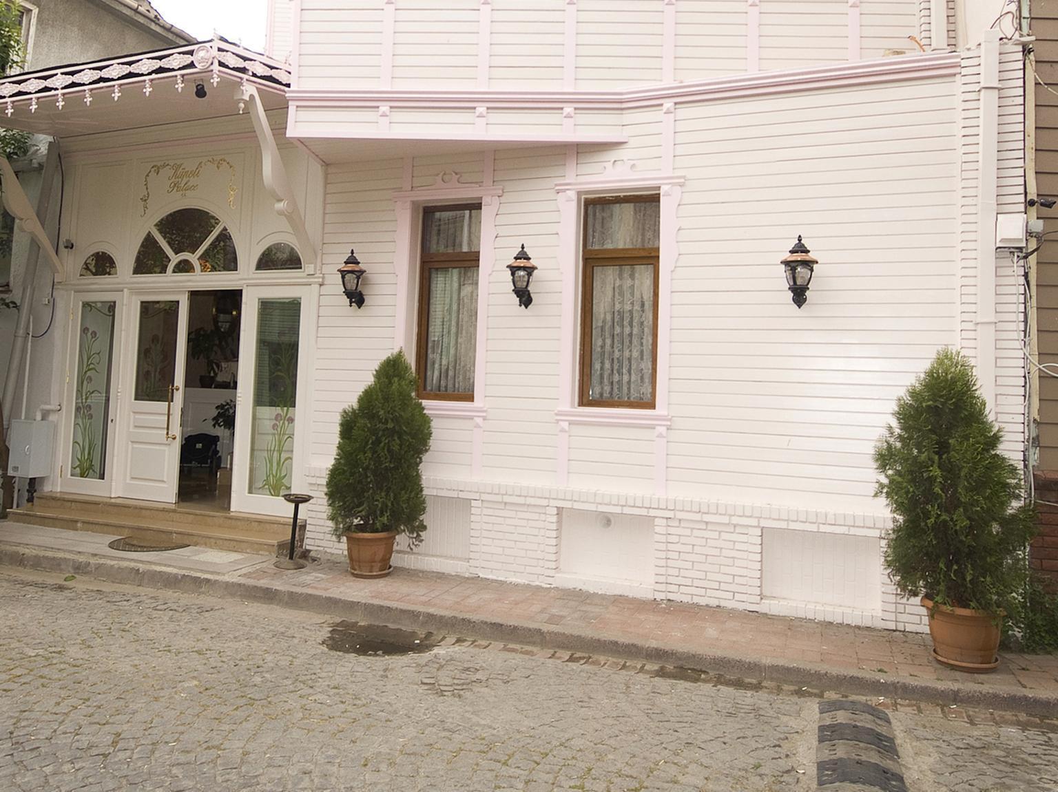 Bed & Breakfast Fuat Bey Palace & 3*